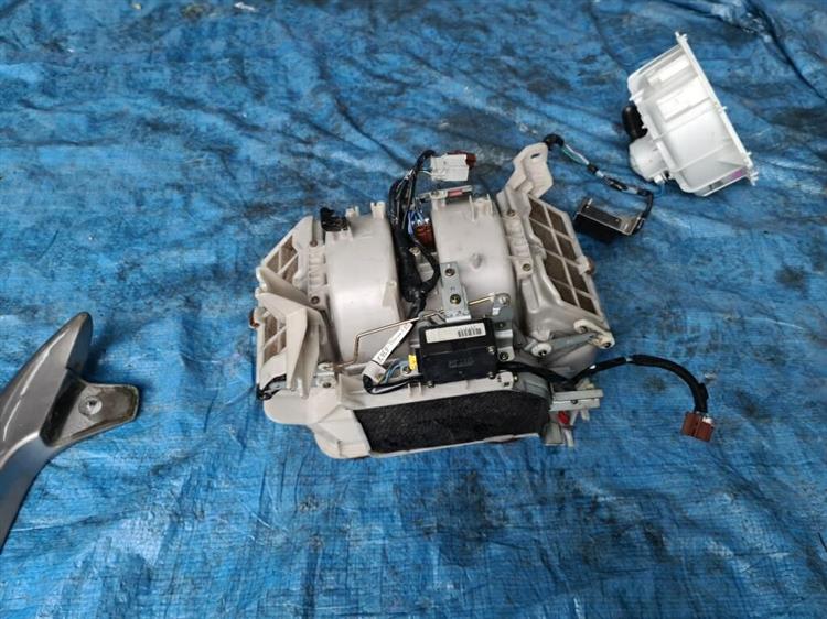 Мотор печки Хонда Легенд в Нефтекамске 206136