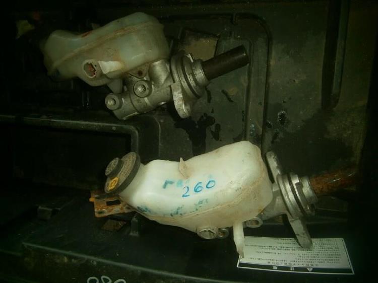 Главный тормозной цилиндр Тойота Премио в Нефтекамске 73101